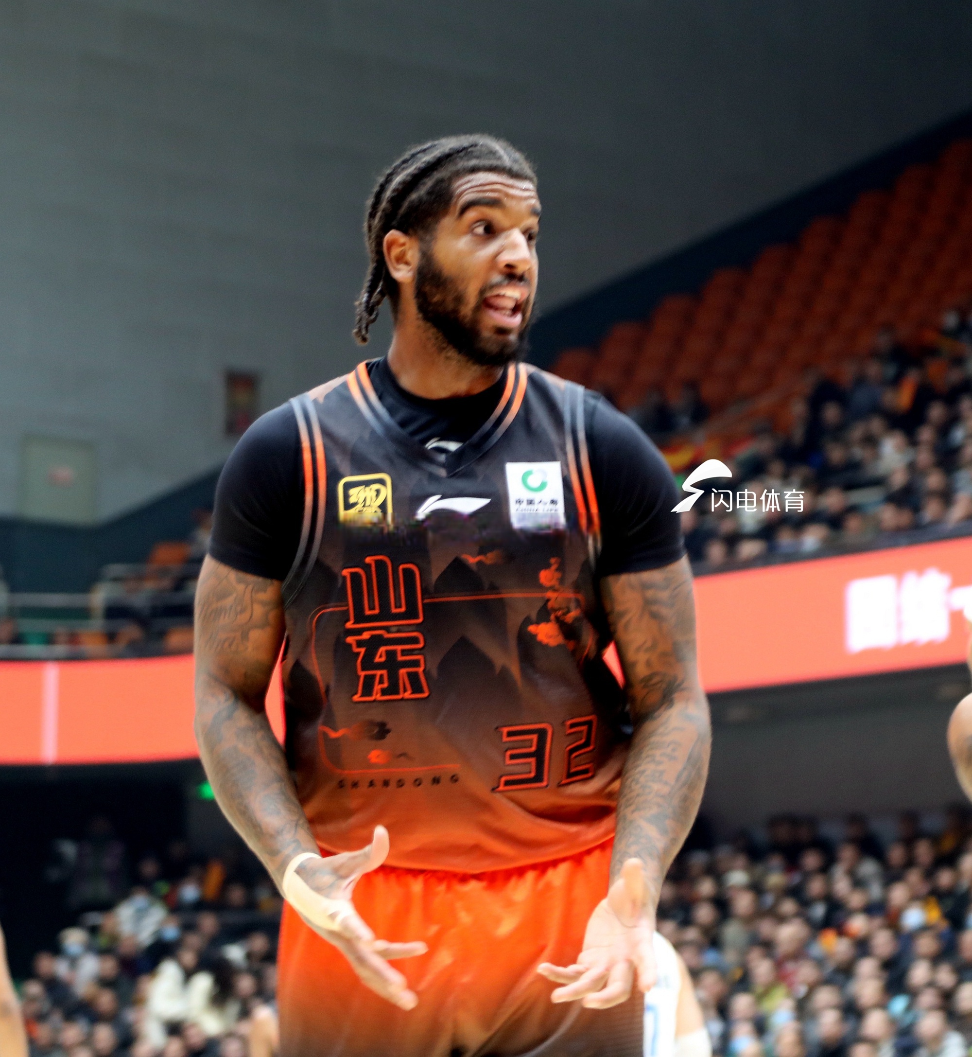 山东男篮迎足总杯关键赛，转会期刷新队史纪录，赛场秩序良好，资深球员宣示担当的简单介绍