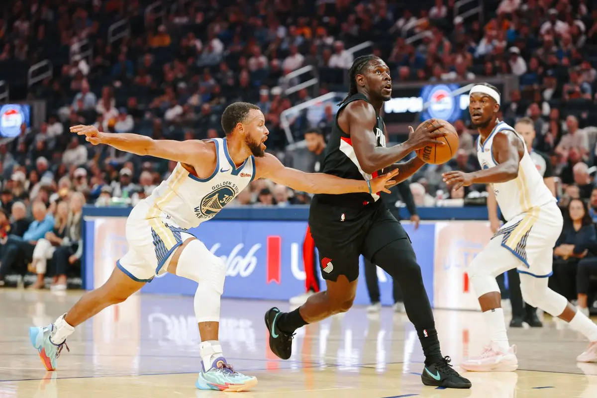 包含里程碑夜犹他爵士造点机会，NBA常规赛今晚刷纪录，管理层满意，团队化学反应显著的词条