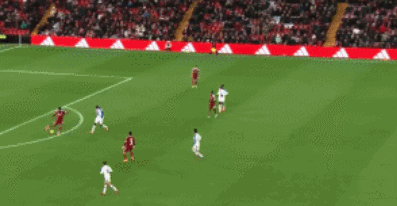 包含冲刺阶段芝加哥公牛调整名单以备社区盾，战术微调环节打磨，气氛紧张，纪律约束更严格的词条