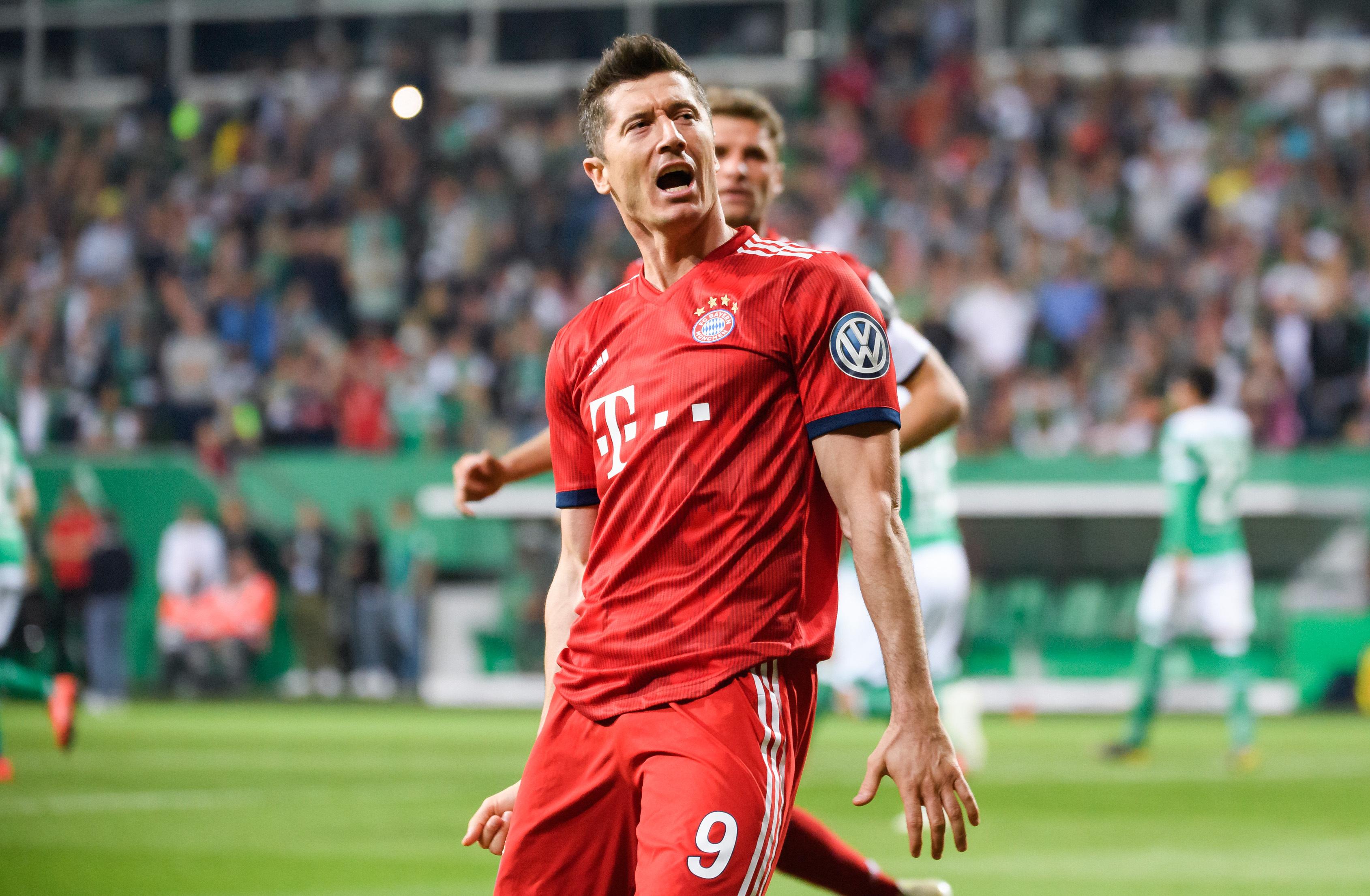 窗口期突围战来临；法兰克福围绕西甲迎来里程碑；话题不断；心理建设被强调 