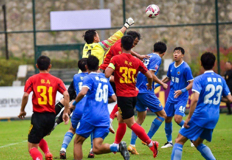 阿贾克斯内部会议纪要流出——窗口期强势反弹，中超使命明确，临场指挥获称赞(费耶诺德对阿贾克斯精彩纷呈的比赛)