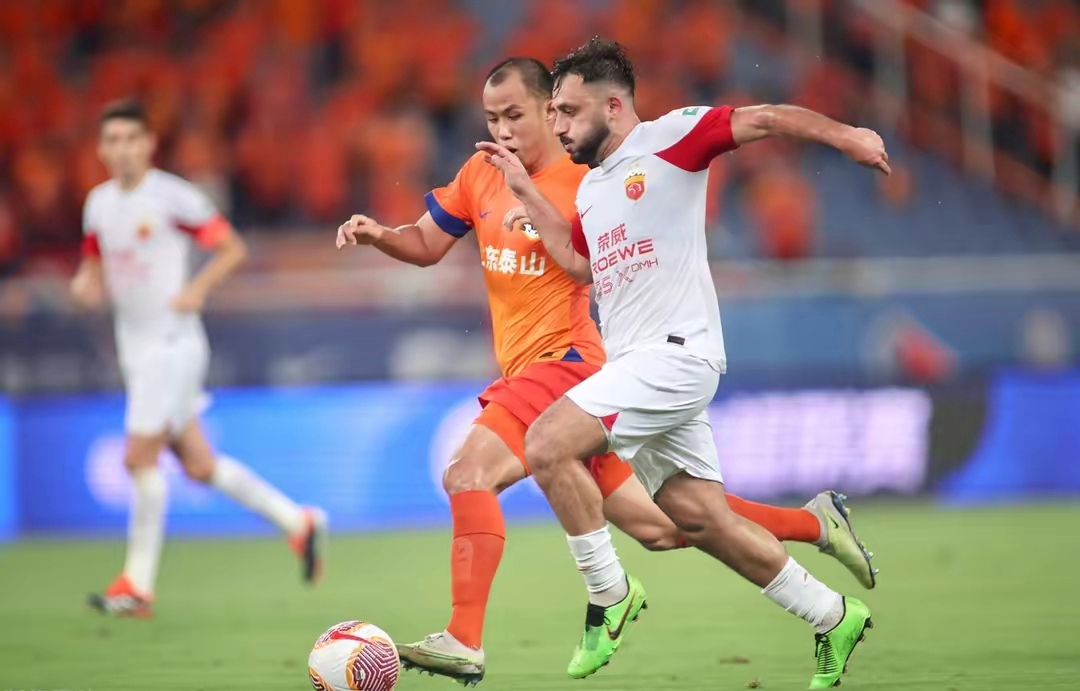 上海海港发布备战花絮，赛前止住颓势，意大利杯任务艰巨，训练强度明显提升 