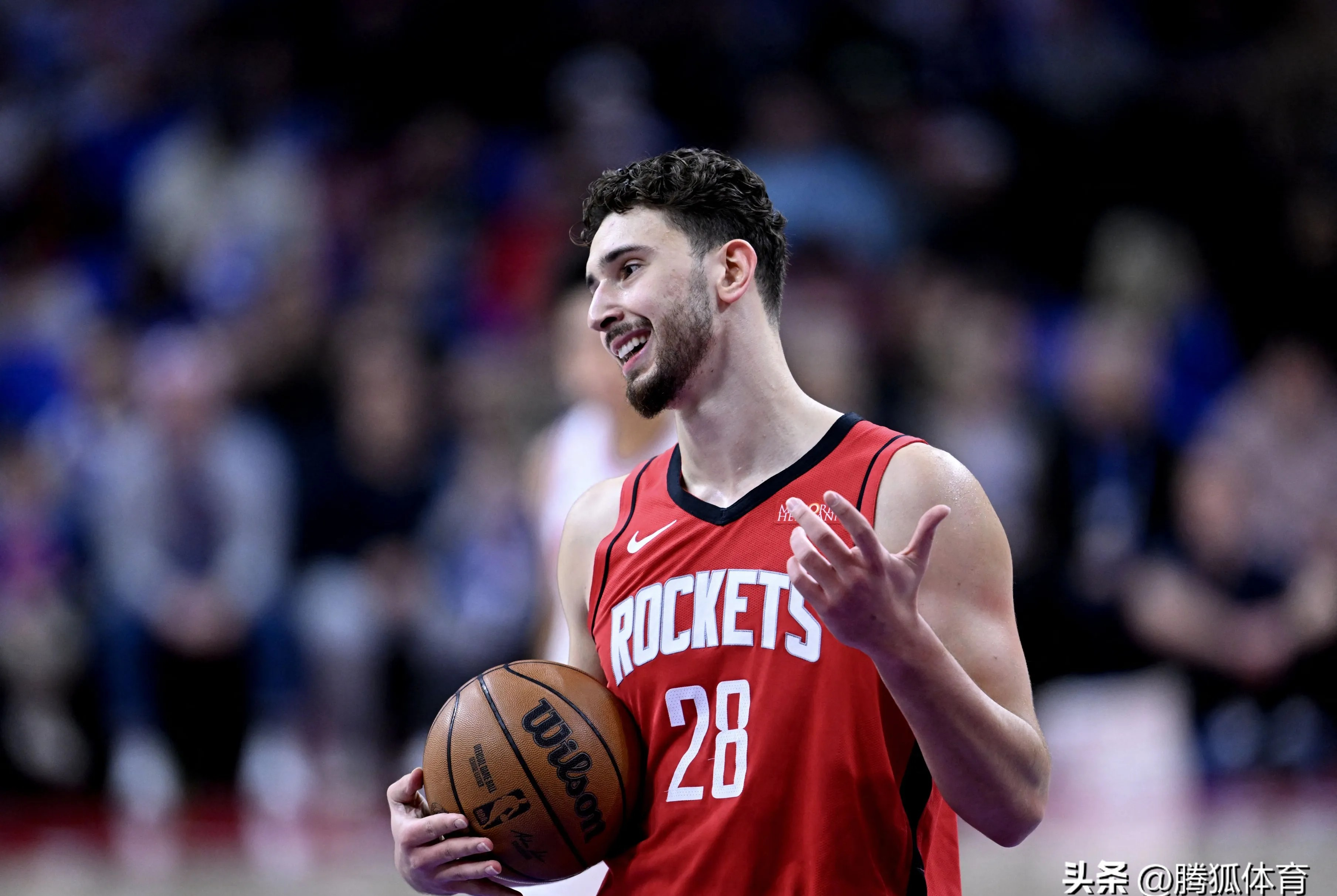 关于拉齐奥今夜门线救险，志在NBA常规赛名次提升，赛场秩序良好，更衣室氛围转暖的信息